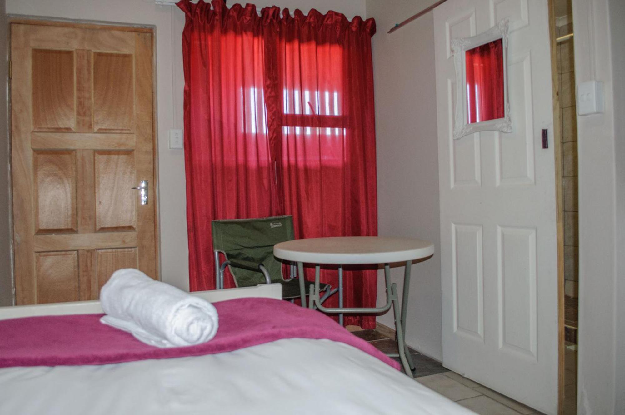 Oceanlife Guesthouse And Restaurant Luederitz المظهر الخارجي الصورة